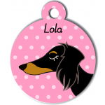 Médaille rose chien bicolore type teckel levrier poils longs 